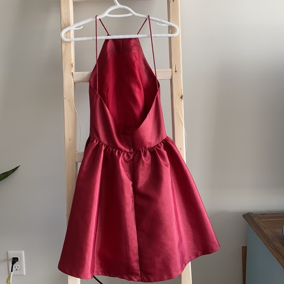 Burgundy party dress - Picture 2 of 3